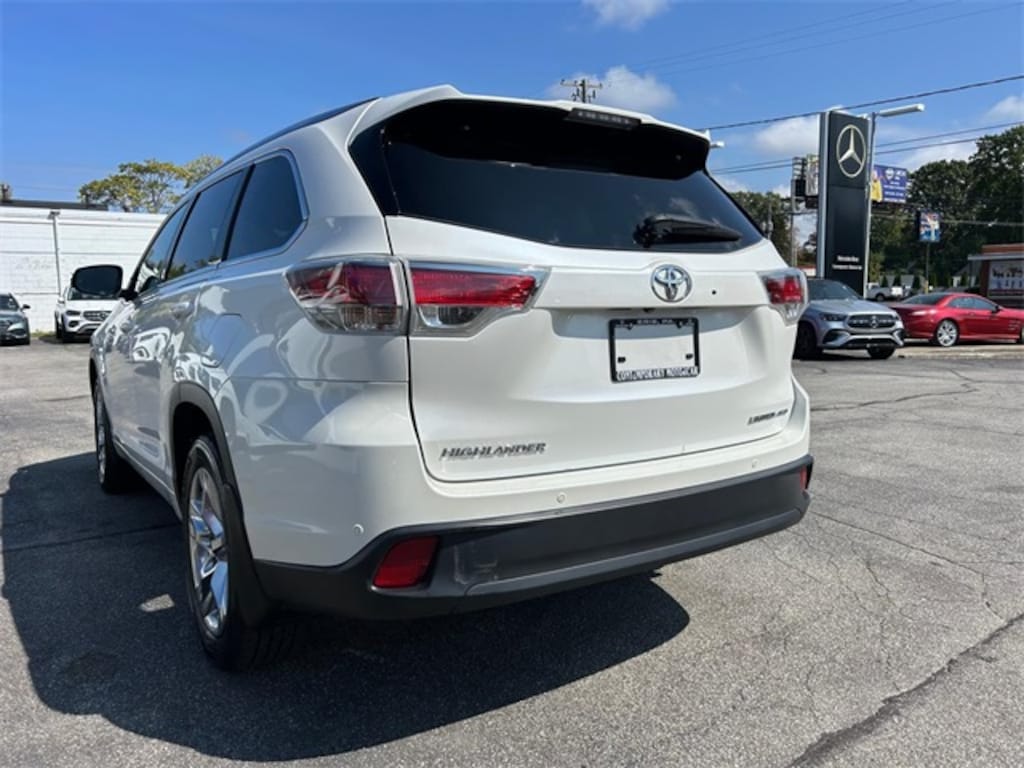 Used 2016 Toyota Highlander Limited V6 SUV