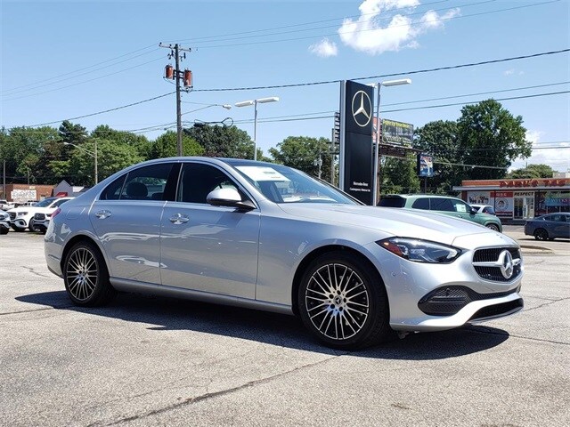 2025 Mercedes Benz C 300 4MATIC photo 4