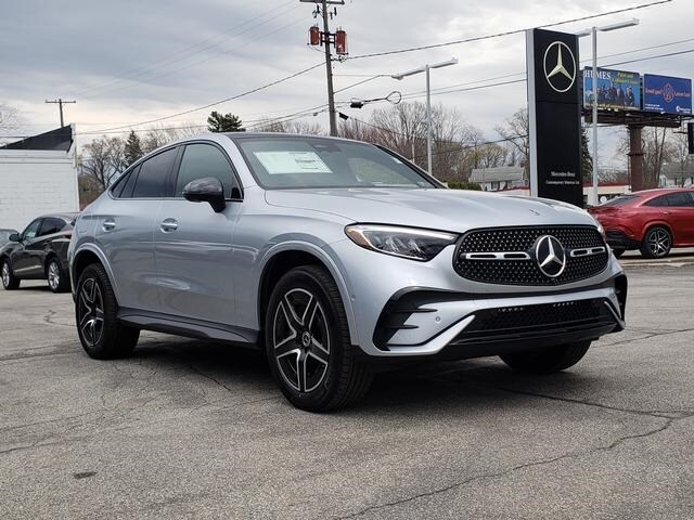 2025 Mercedes Benz GLC 300 4MATIC Coupe photo 4