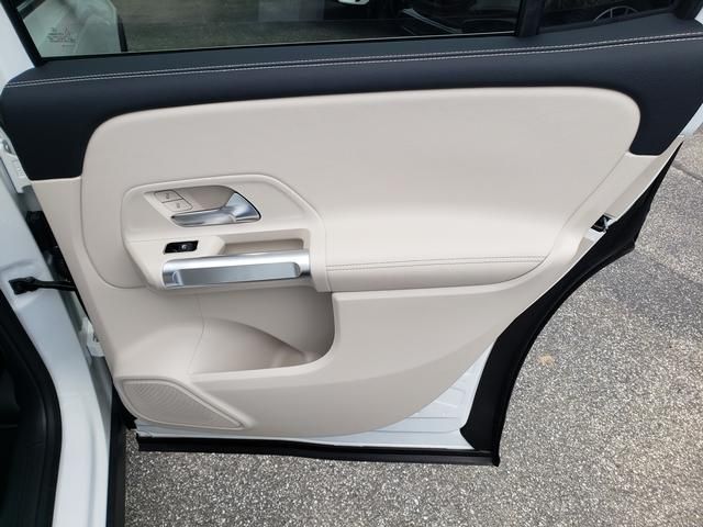 2025 Mercedes-Benz GLB Base - Photo 15