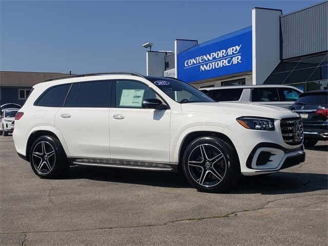 2025 Mercedes Benz GLS 450 4MATIC photo 4