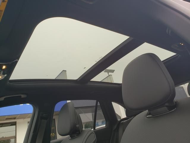 2025 Mercedes-Benz GLC Base - Photo 25