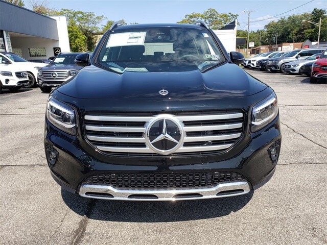 2026 Mercedes Benz GLB 250 4MATIC photo 3