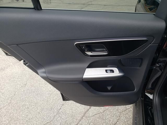 2025 Mercedes-Benz GLC Base - Photo 13