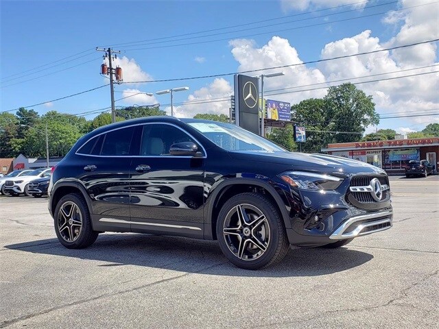 2026 Mercedes Benz GLA 250 4MATIC photo 4