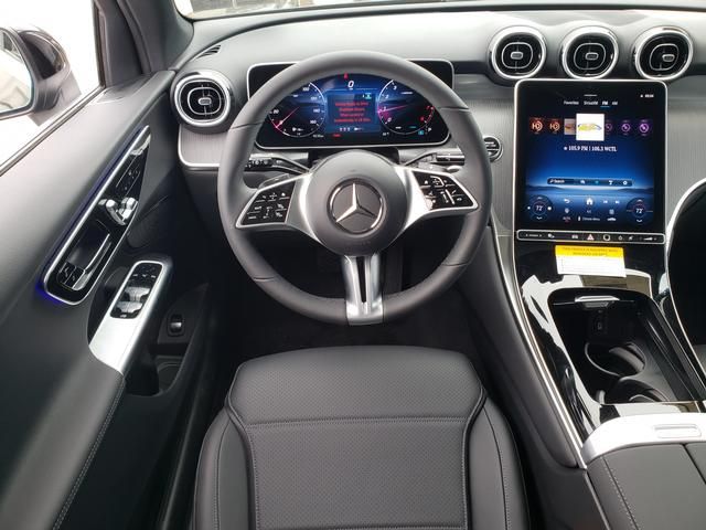2025 Mercedes-Benz GLC Base - Photo 19