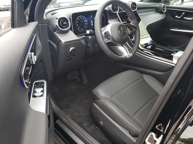 2025 Mercedes-Benz GLC Base - Photo 10