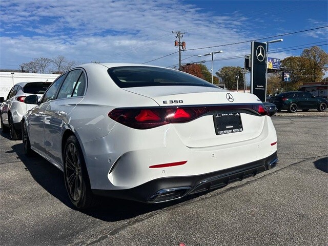 2025 Mercedes Benz E 350 4MATIC photo 4