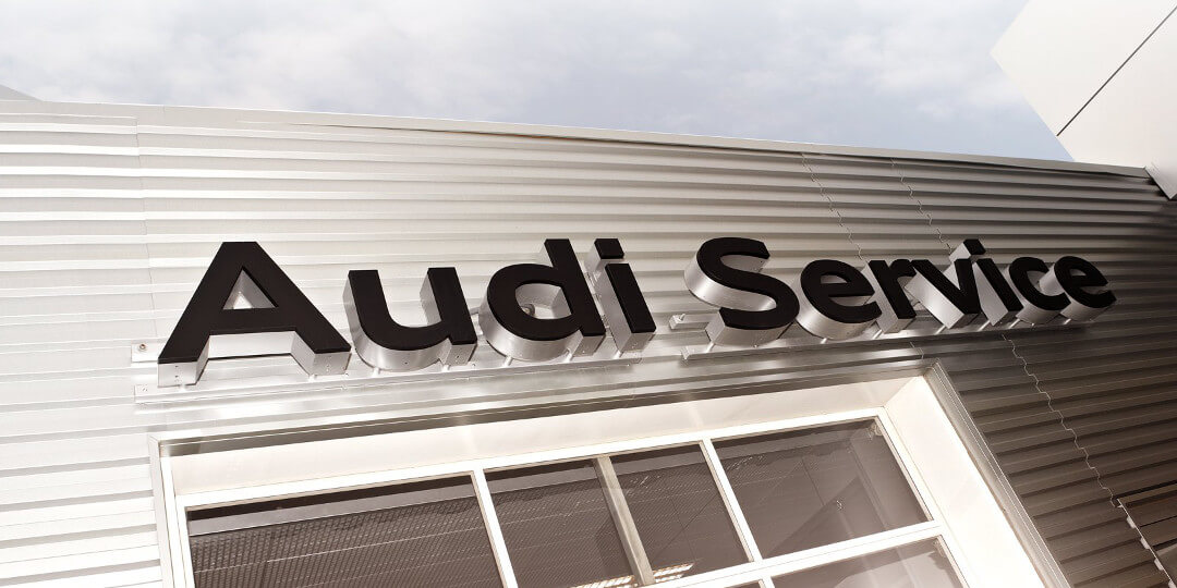 Audi Service Sign