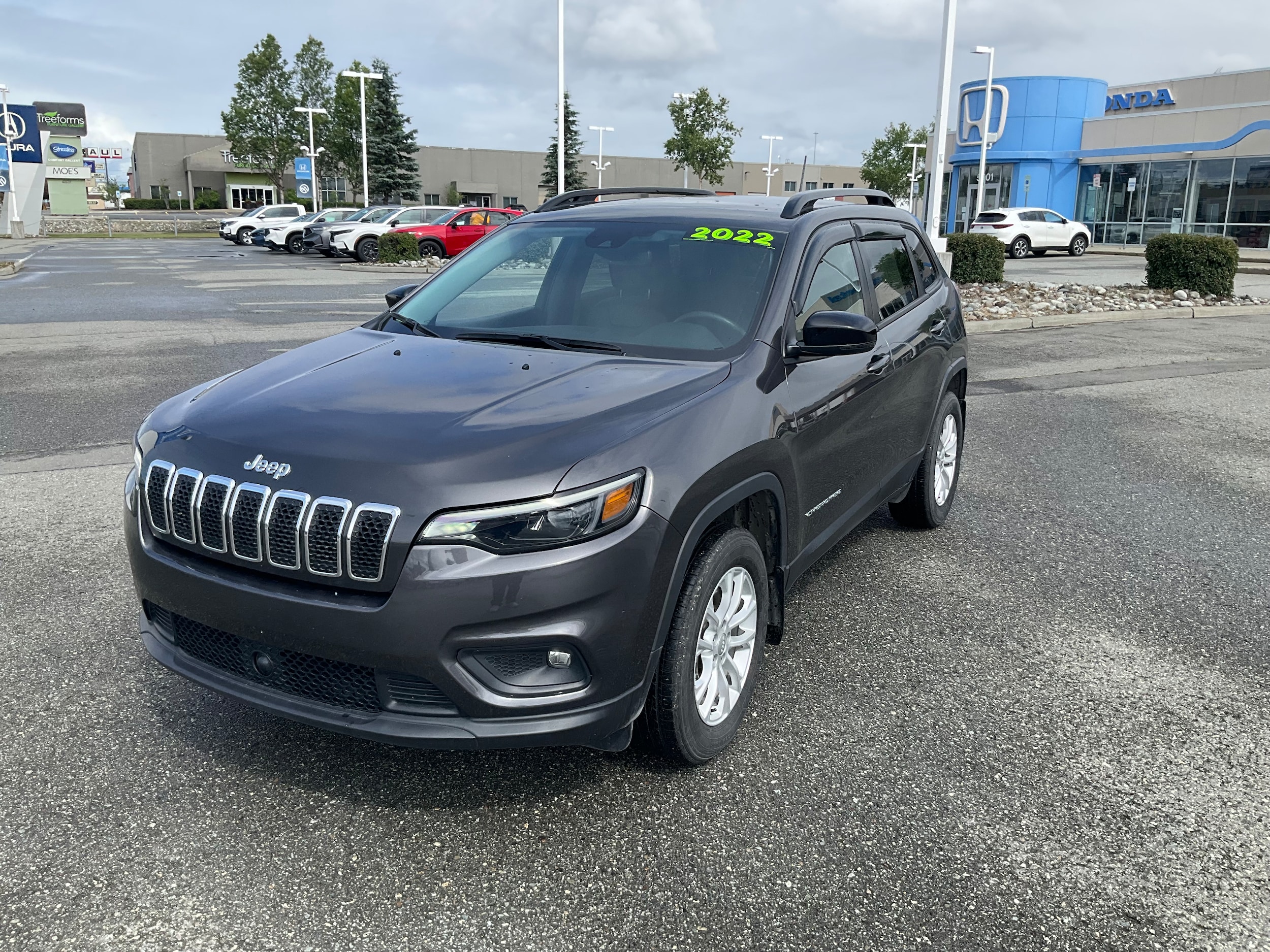 2022 Jeep Cherokee Latitude Lux