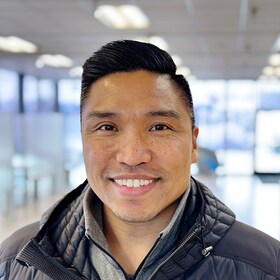 Staff member Julius Cumlat from ID_5d4d8db387b7