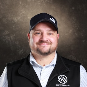 Staff member Willy Craig from ID_5d4d8db387b7