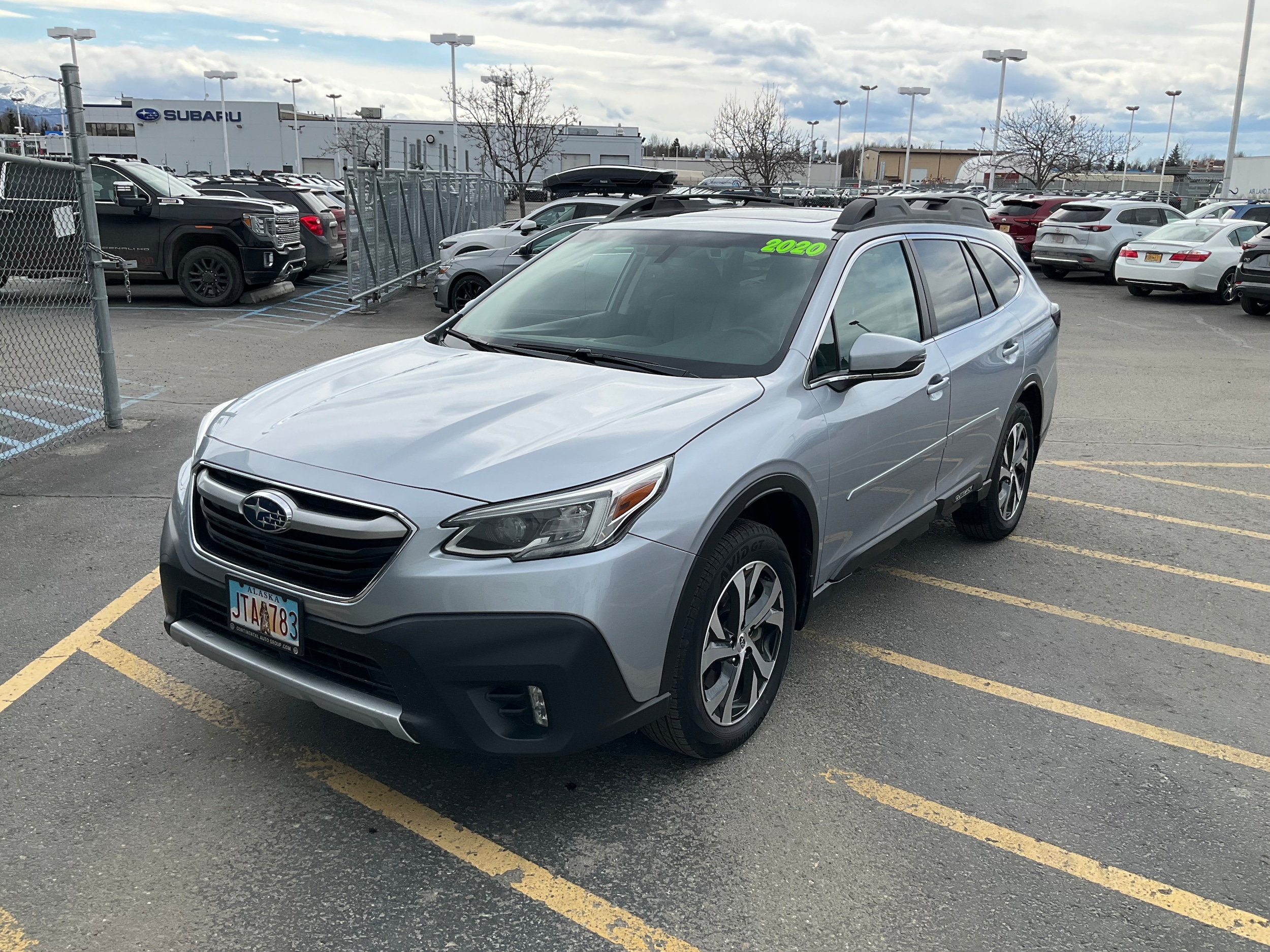 2020 Subaru Outback Limited's photo