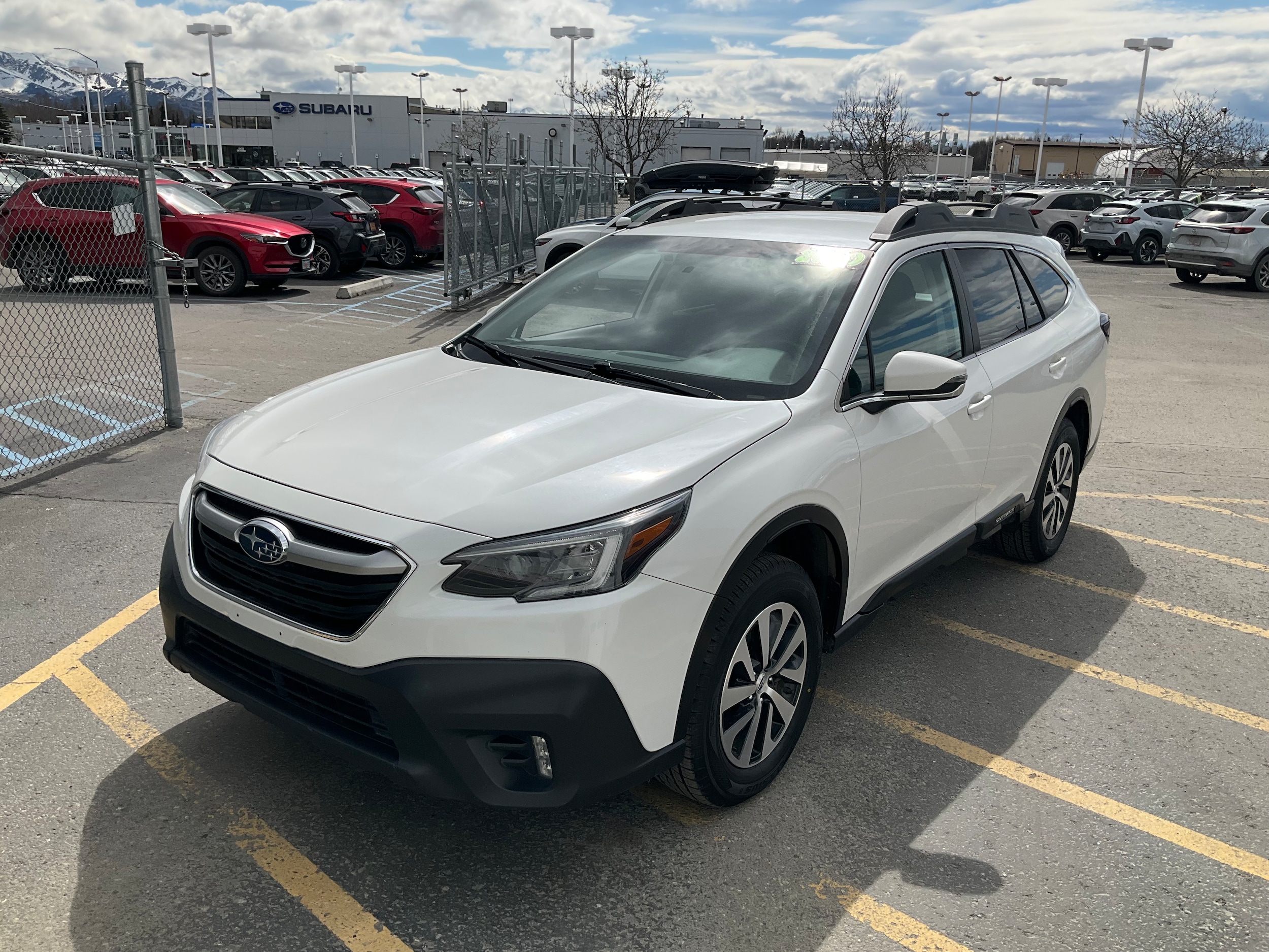 2020 Subaru Outback Premium's photo