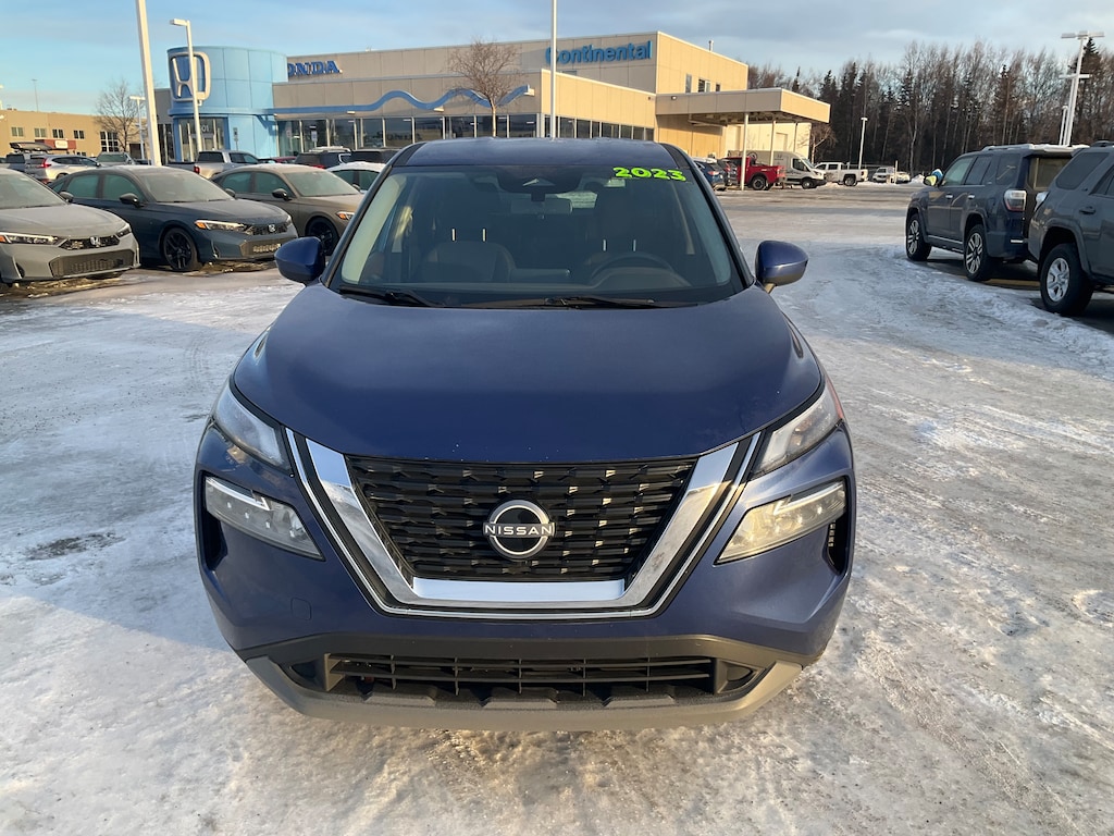 Used 2023 Nissan Rogue SV SUV