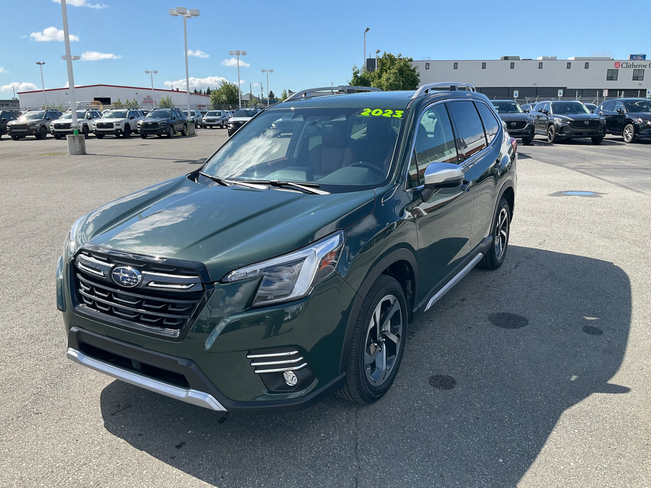 2023 Subaru Forester Touring's photo