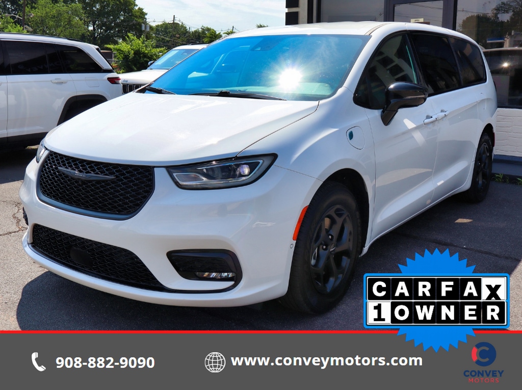 Used 2024 Chrysler Pacifica Hybrid Select S Appearance Minivan/Van