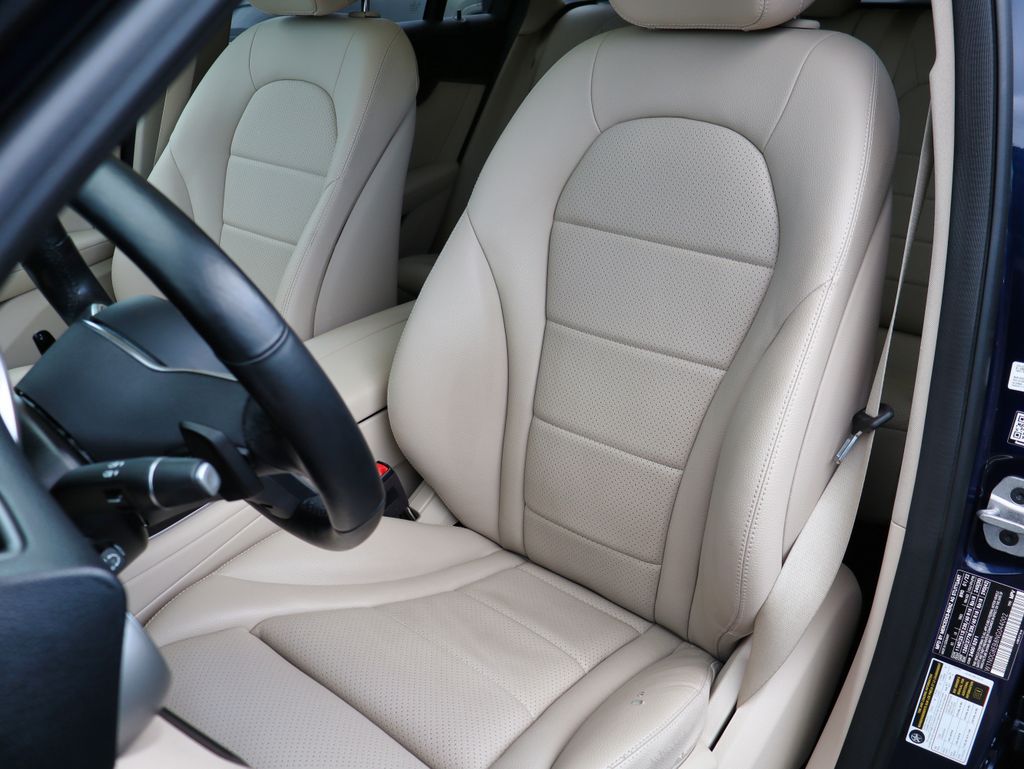 2022 Mercedes-Benz GLC GLC300 - Photo 19