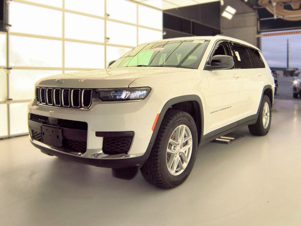 Used 2024 Jeep Grand Cherokee L Laredo SUV
