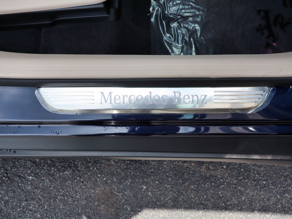 2022 Mercedes-Benz GLC GLC300 - Photo 61