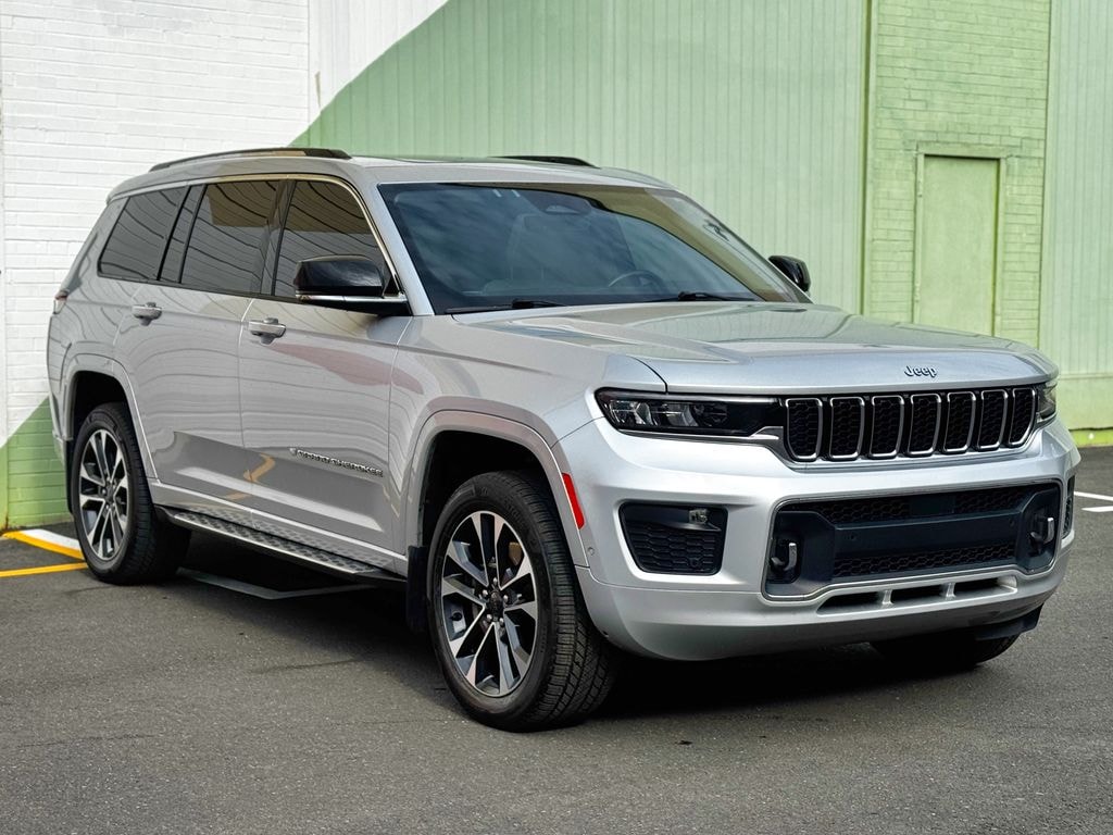Used 2022 Jeep New Grand Cherokee Overland SUV
