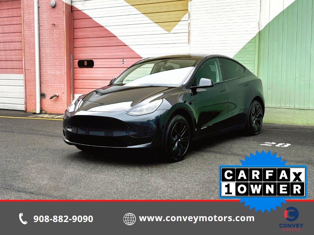 2024 Tesla Model Y Long Range Rear Wheel Drive's photo