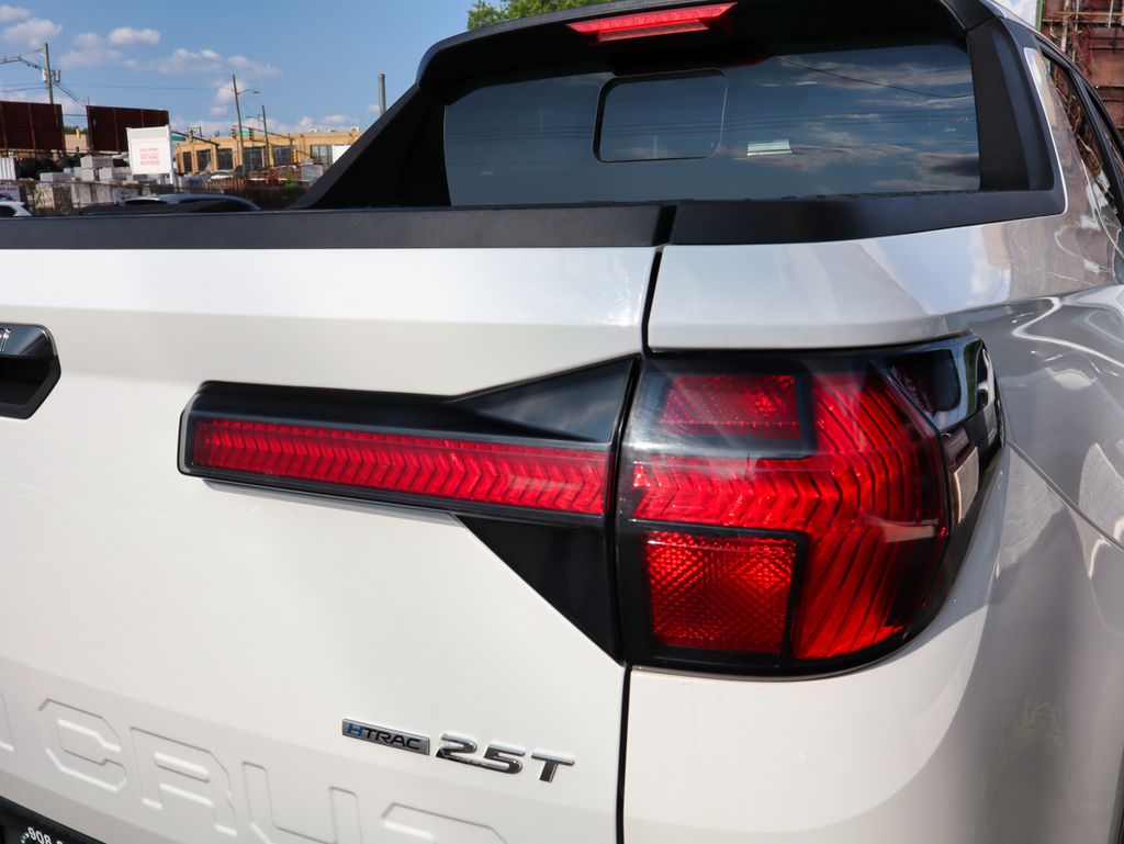 2024 Hyundai Santa Cruz Limited - Photo 13