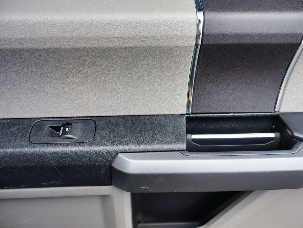 2019 Ford F-150 XLT - Photo 52