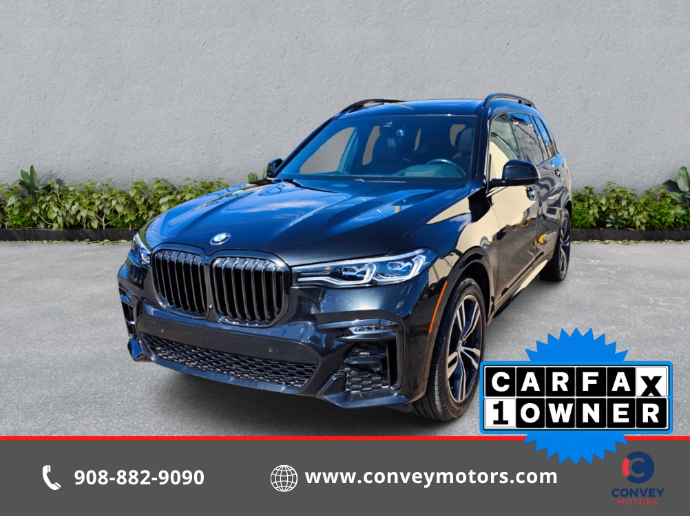 2021 BMW X7 M50i's photo