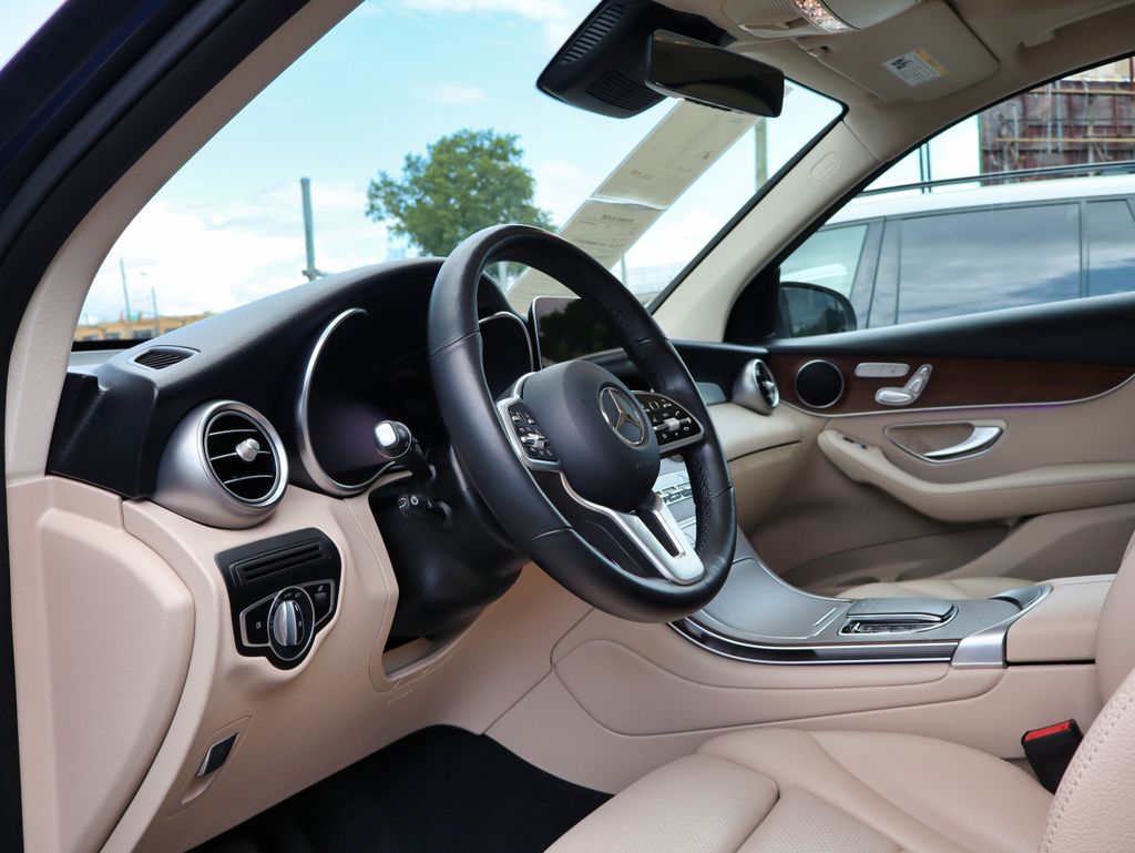 2022 Mercedes-Benz GLC GLC300 - Photo 20