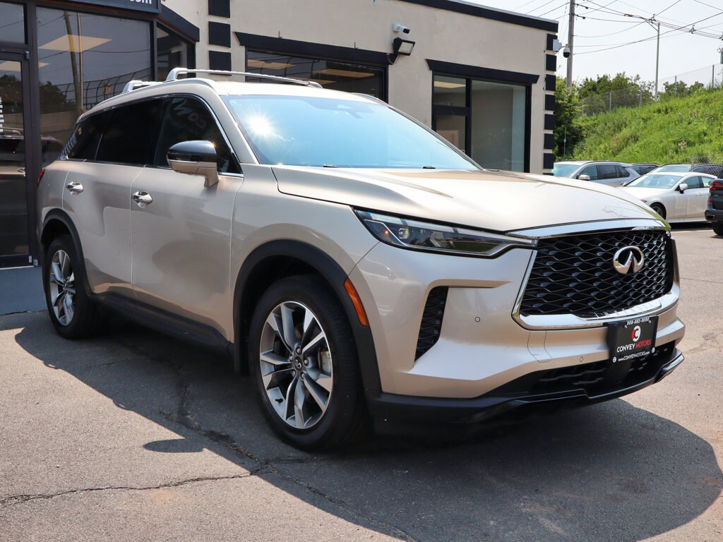 Used 2023 INFINITI QX60 LUXE SUV