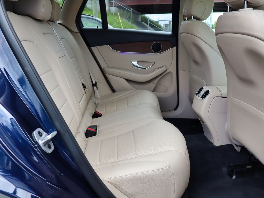 2022 Mercedes-Benz GLC GLC300 - Photo 45