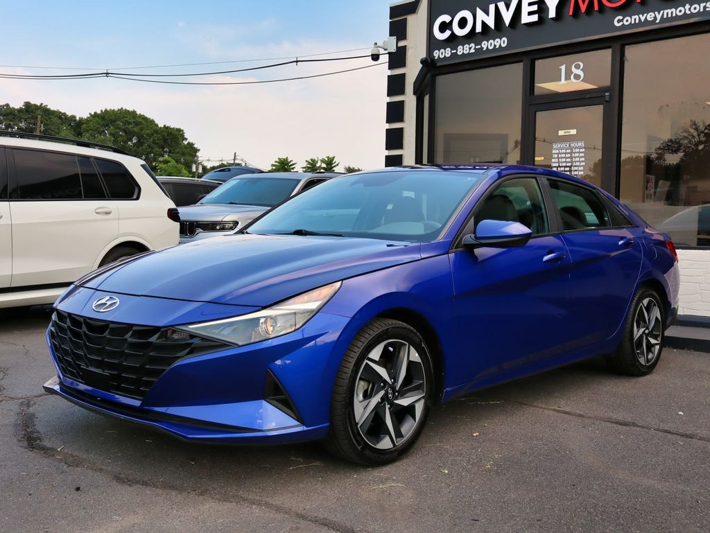 Used 2023 Hyundai Elantra SEL Sedan