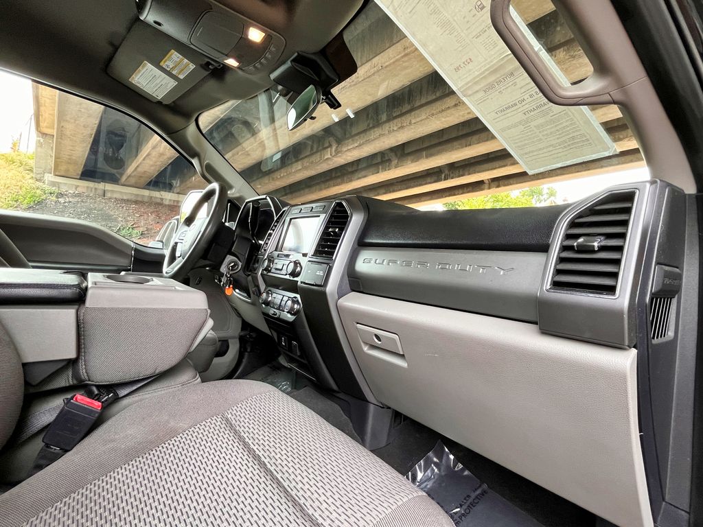 2020 Ford F-250 Super Duty XLT - Photo 19