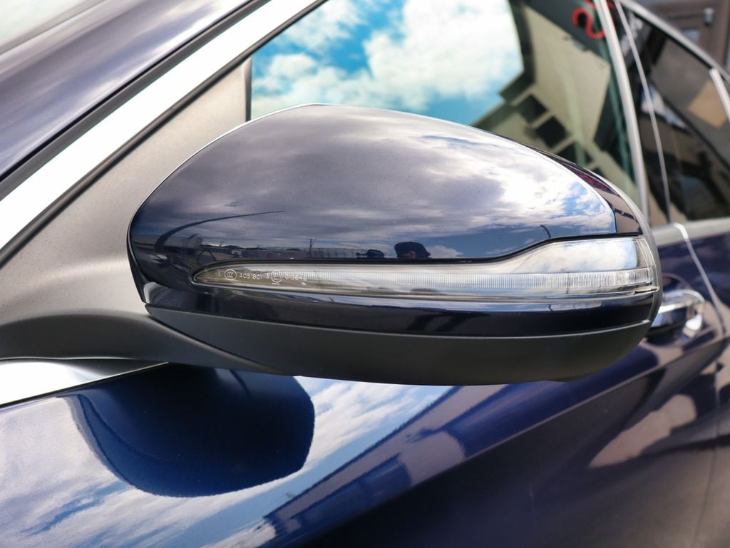 2022 Mercedes-Benz GLC GLC300 - Photo 15