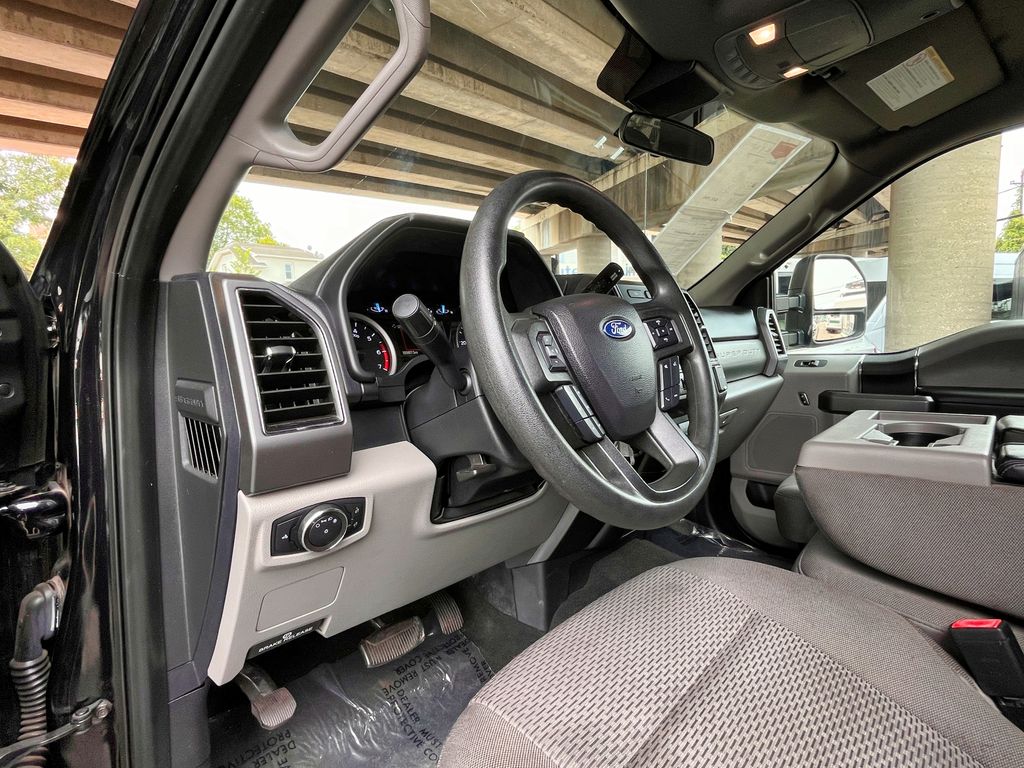 2020 Ford F-250 Super Duty XLT - Photo 17