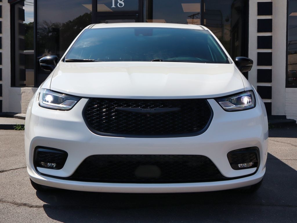 Used 2024 Chrysler Pacifica Hybrid Select S Appearance Minivan/Van