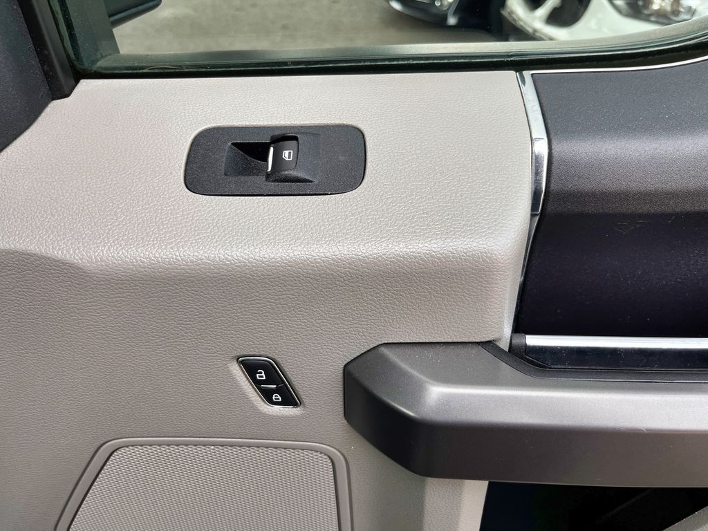 2020 Ford F-250 Super Duty XLT - Photo 44