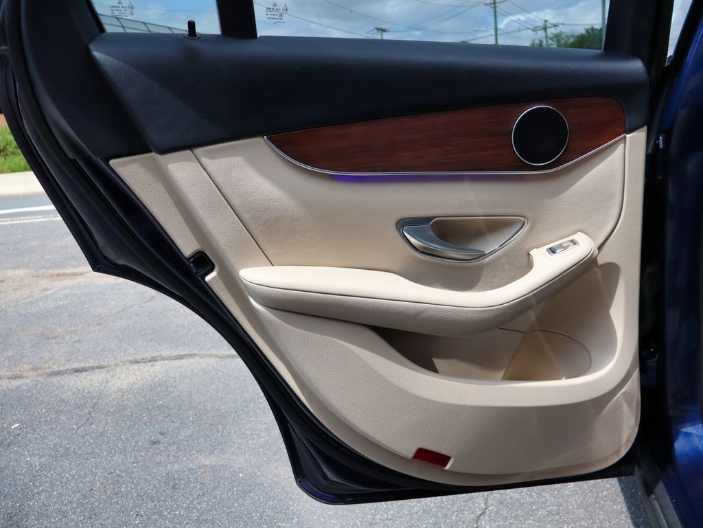 2022 Mercedes-Benz GLC GLC300 - Photo 57