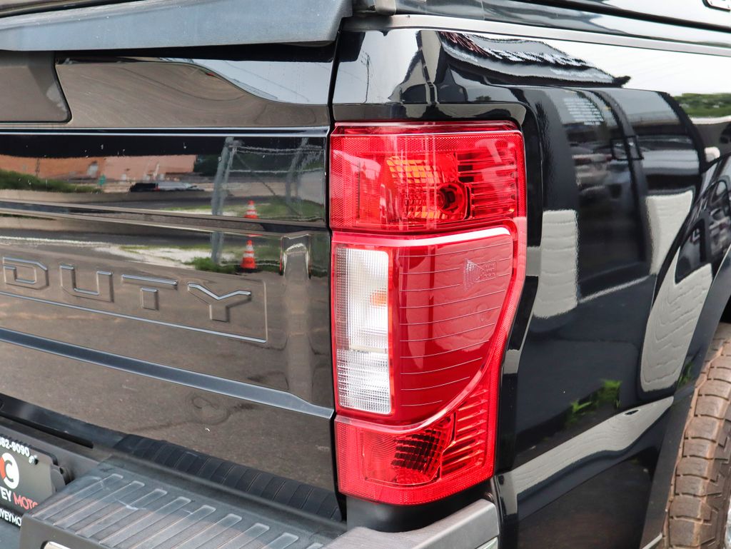 2020 Ford F-250 Super Duty XLT - Photo 13