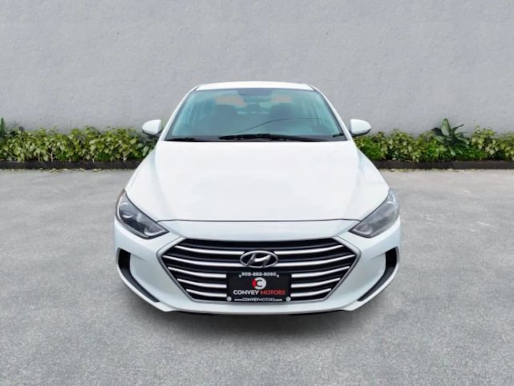 Used 2017 Hyundai Elantra SE Sedan