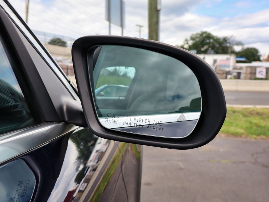 2022 Mercedes-Benz GLC GLC300 - Photo 17