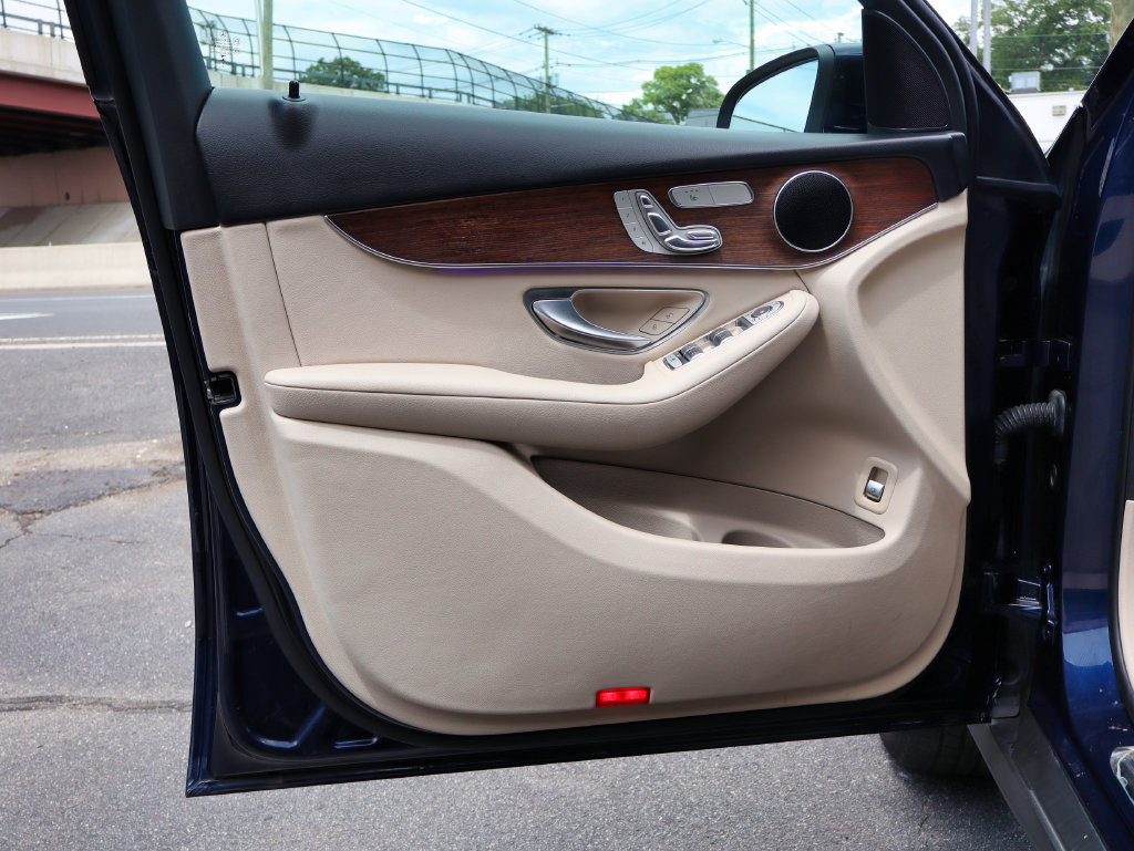 2022 Mercedes-Benz GLC GLC300 - Photo 55