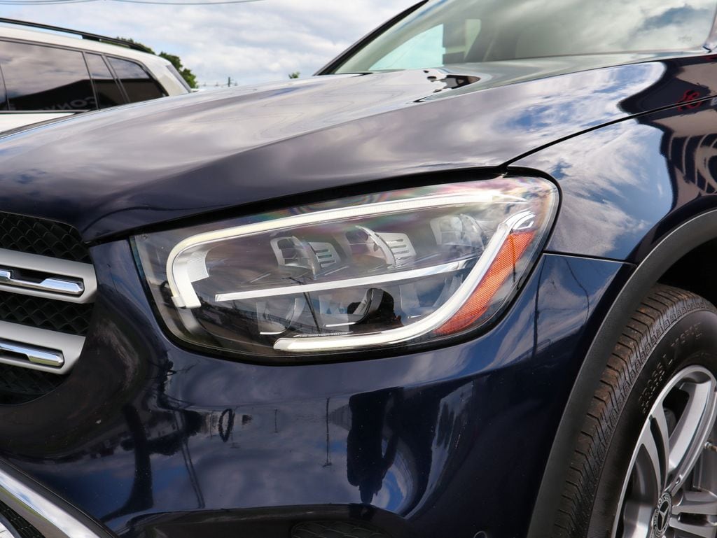 2022 Mercedes-Benz GLC GLC300 - Photo 11