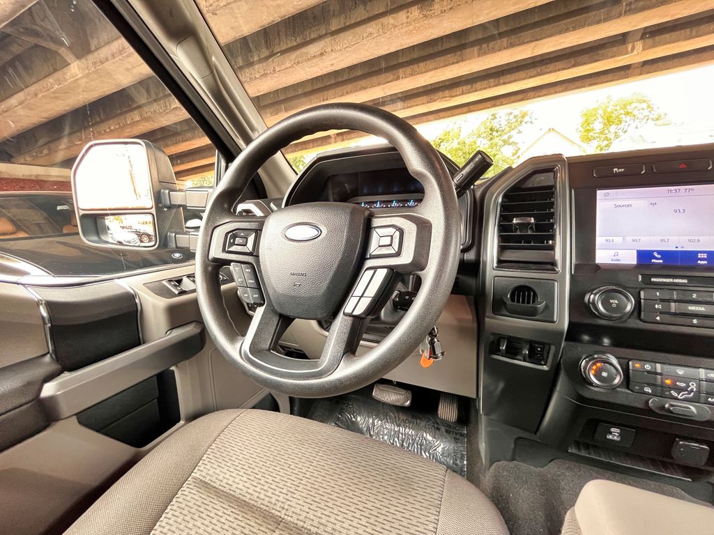 2020 Ford F-250 Super Duty XLT - Photo 20