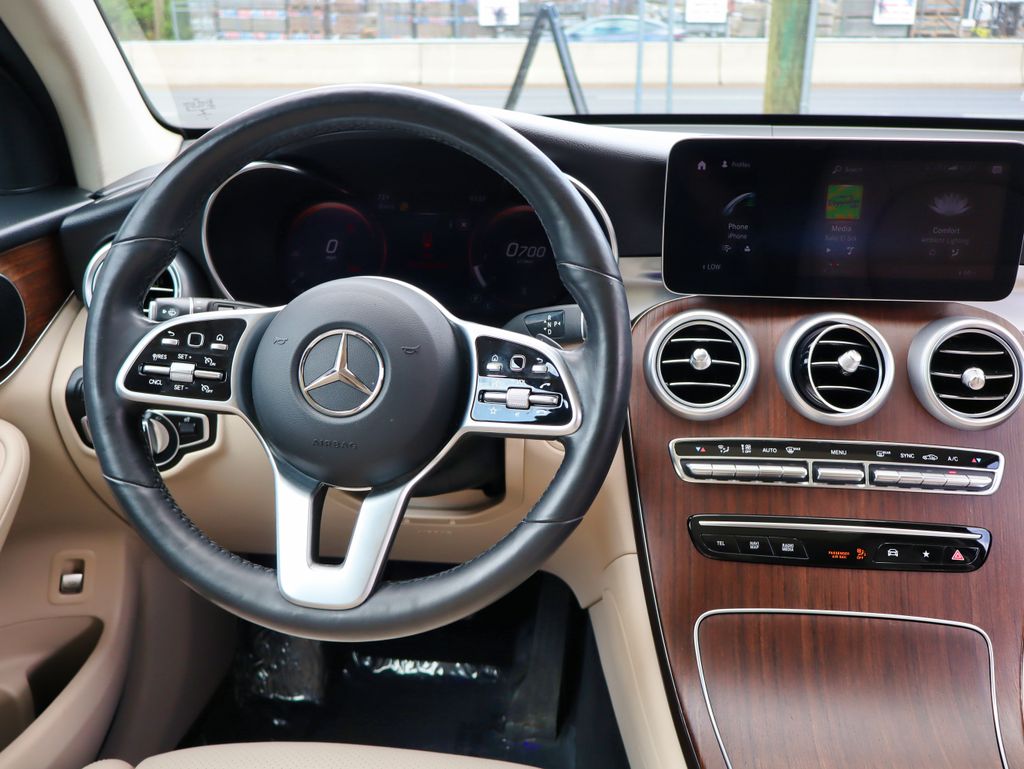 2022 Mercedes-Benz GLC GLC300 - Photo 24