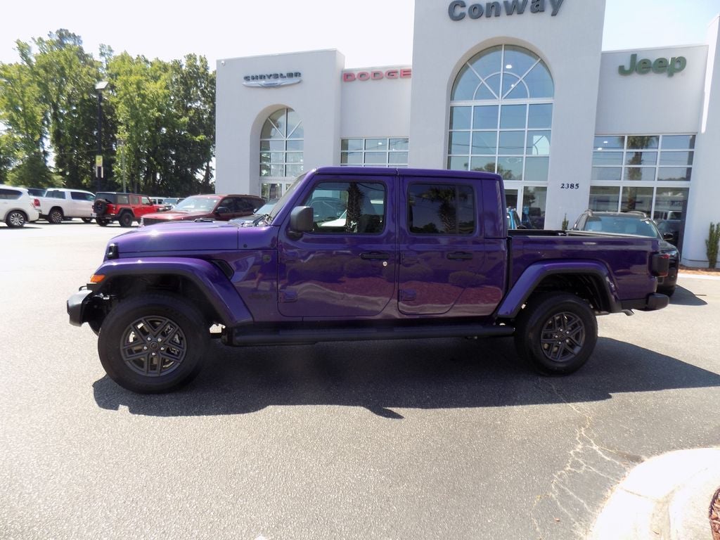New 2026 Jeep Gladiator Sport Pickup