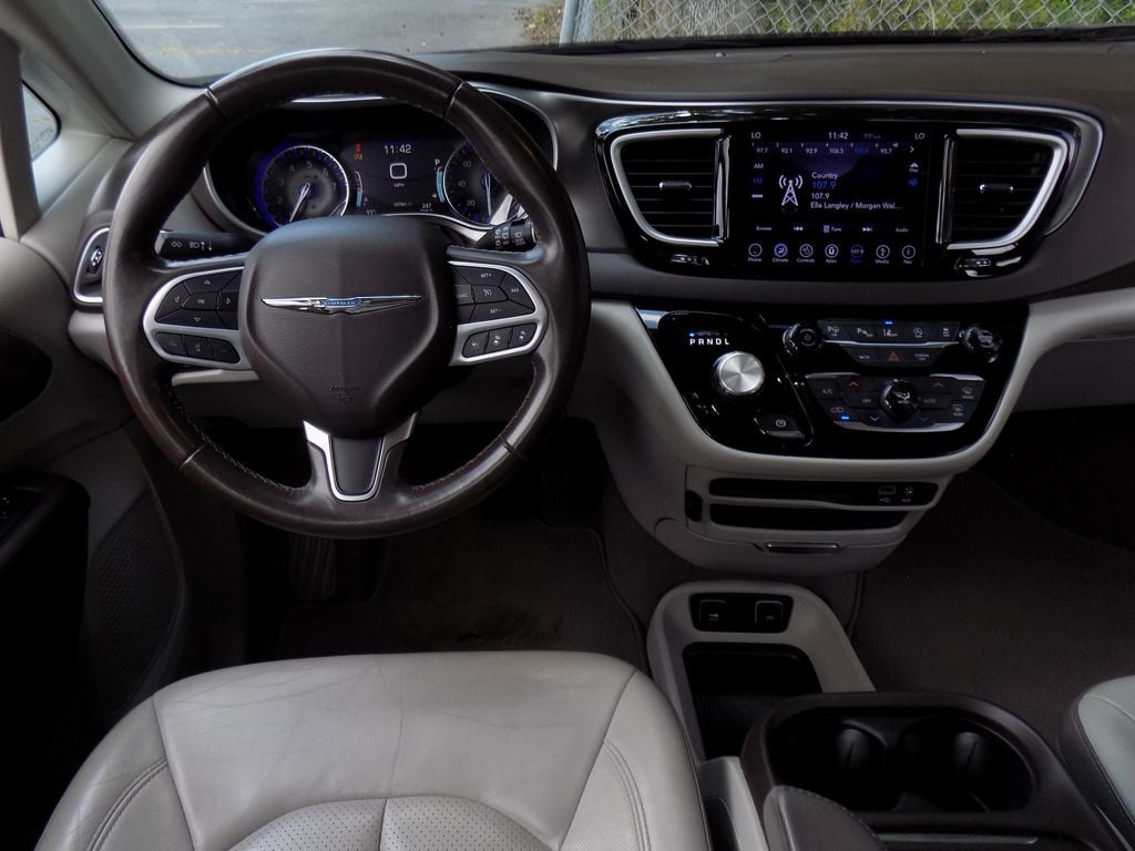 2018 Chrysler Pacifica Touring L - Photo 14