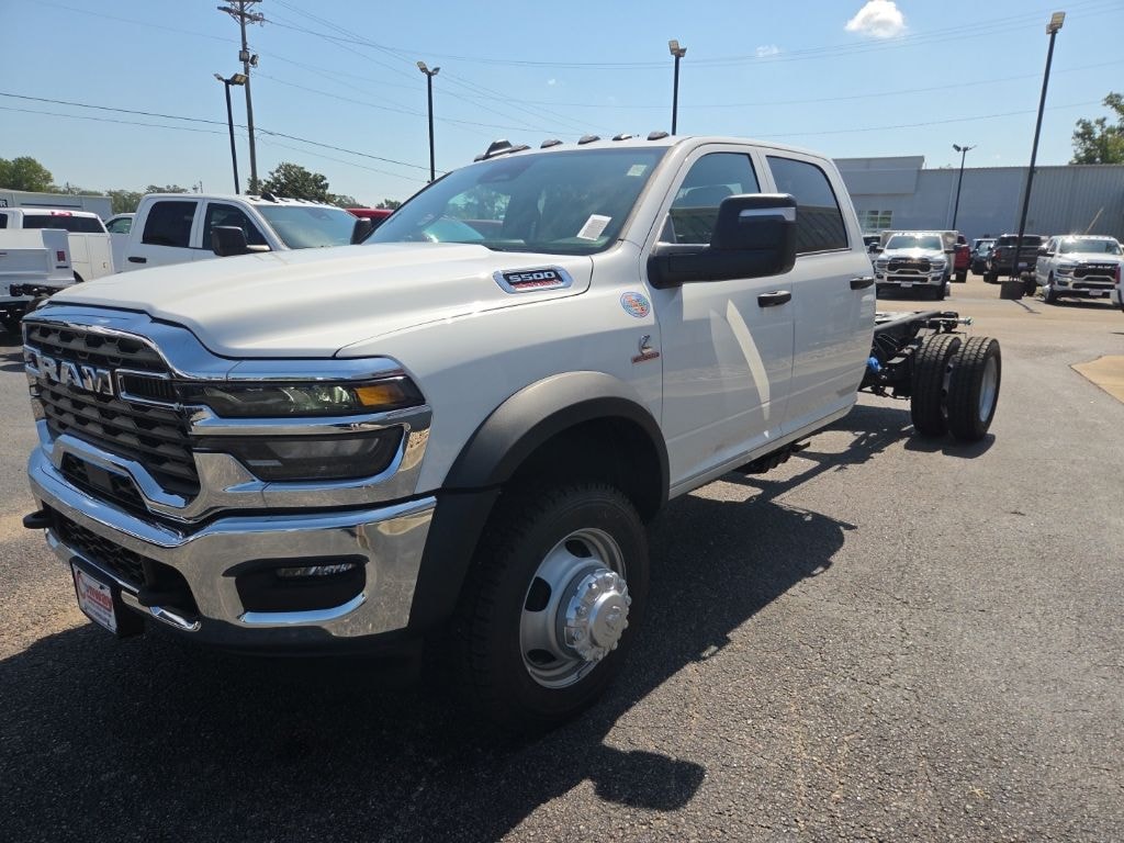 New 2026 Ram 5500 Chassis Cab Tradesman/Big Horn Pickup