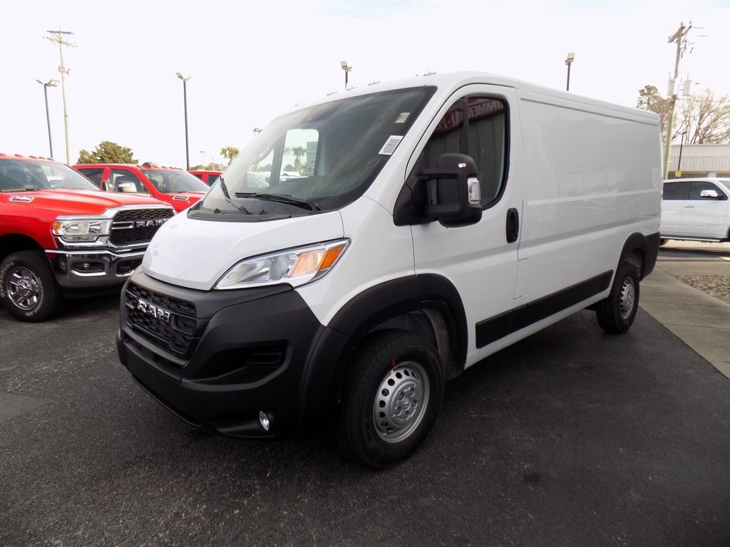 New 2026 Ram ProMaster 1500 Low Roof Cargo Van